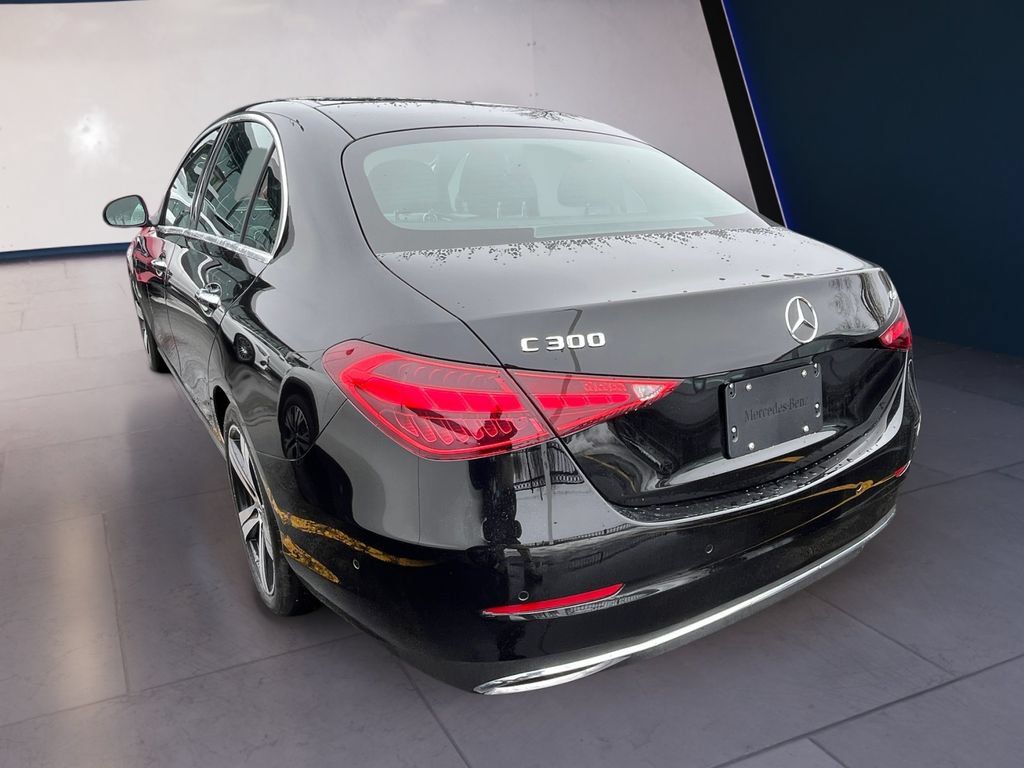 Used 2025 Mercedes-Benz C 300 4MATIC Sedan image 3