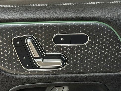 Certified 2025 Mercedes-Benz GLB 250 image 11