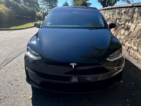 Used 2022 Tesla Model X image 6