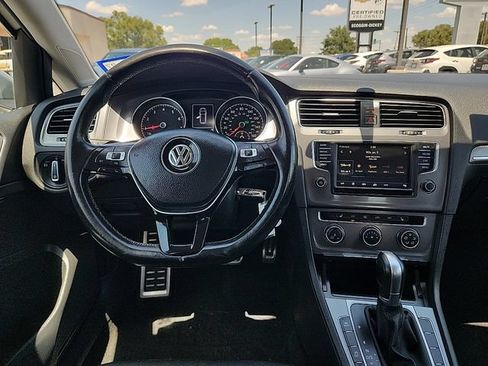 Used 2017 Volkswagen Golf Alltrack S AWD/4WD image 13