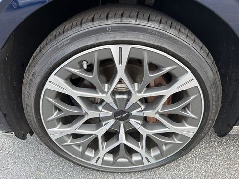 Used 2025 Genesis G90 3.5T AWD/4WD image 11