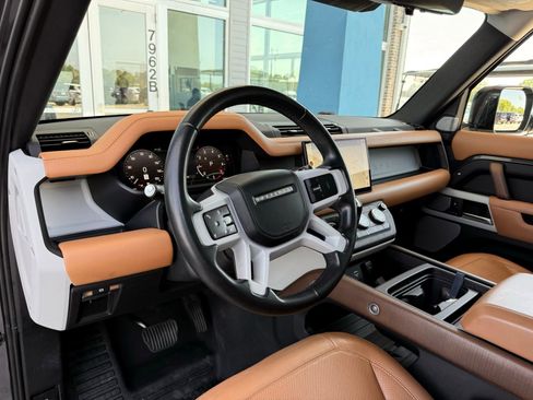 Used 2023 Land Rover Defender 130 First Edition image 23