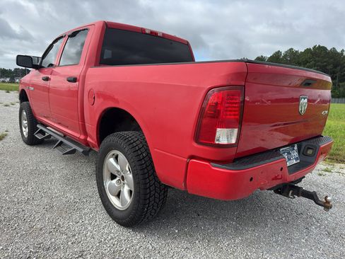 Used 2010 Dodge Ram 1500 Truck ST w/ ST Popular Equipment Group AWD/4WD image 4