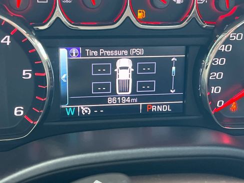 Used 2017 Chevrolet Silverado 1500 High Country image 22