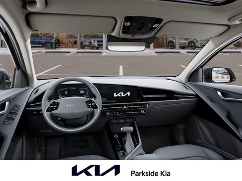 New 2025 Kia Niro SX image 14