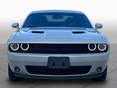 Used 2020 Dodge Challenger SXT w/ Blacktop Package RWD image 3