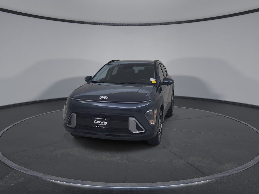 Used 2025 Hyundai Kona SEL AWD/4WD image 5