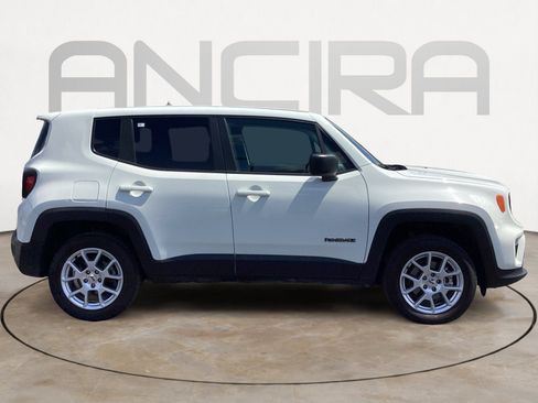 Used 2023 Jeep Renegade Latitude AWD/4WD image 13