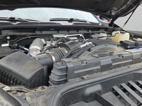 Used 2024 GMC Sierra 3500 Denali Ultimate AWD/4WD image 18