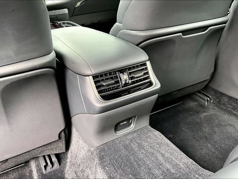 Used 2023 Lexus LS 500 AWD w/ Luxury Package image 13