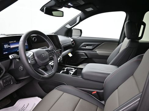 Used 2026 Chevrolet Silverado EV Trail Boss w/ Plus Package image 13