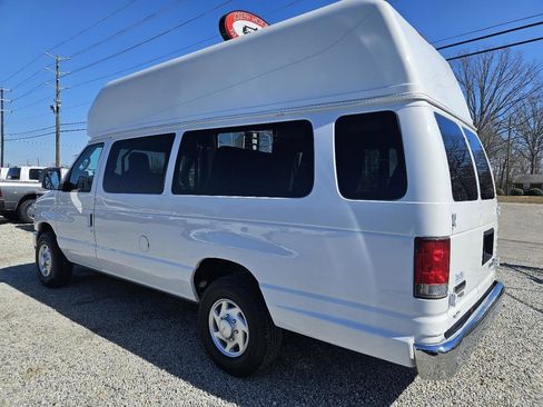 Used 2014 Ford E-350 and Econoline 350 Extended Super Duty w/ Power Group image 5