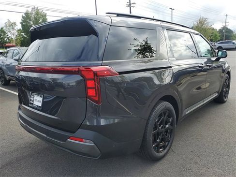 New 2026 Kia Carnival SX w/ SX Dark Edition Package image 3