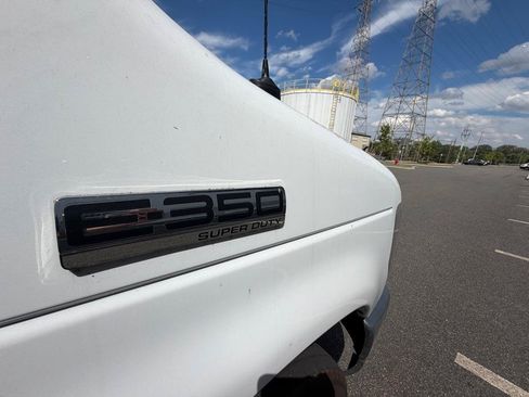 Used 2019 Ford E-350 and Econoline 350 Super Duty w/ Power Windows & Locks Group RWD image 21