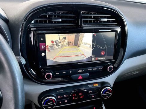 Used 2022 Kia Soul EX image 30