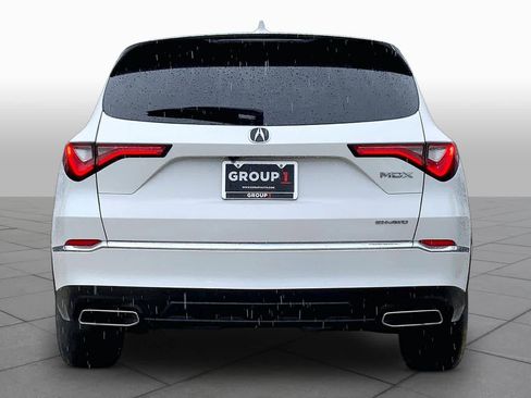 Used 2023 Acura MDX SH-AWD image 4