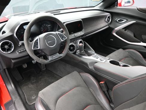Used 2017 Chevrolet Camaro ZL1 RWD image 17