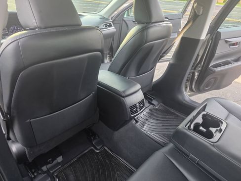Used 2016 Lexus ES 350 w/ Accessory Package FWD image 17
