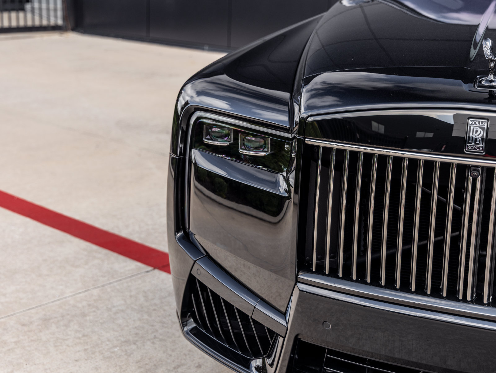 Used 2026 Rolls-Royce Cullinan Black Badge AWD/4WD image 23