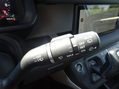 Certified 2024 Land Rover Defender 110 S AWD/4WD image 32