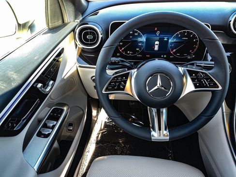 New 2026 Mercedes-Benz GLC 300 4MATIC image 27