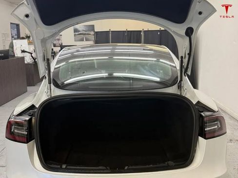 Used 2020 Tesla Model 3 Standard Range Plus RWD image 8