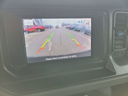 Used 2022 Ford Bronco Black Diamond image 27