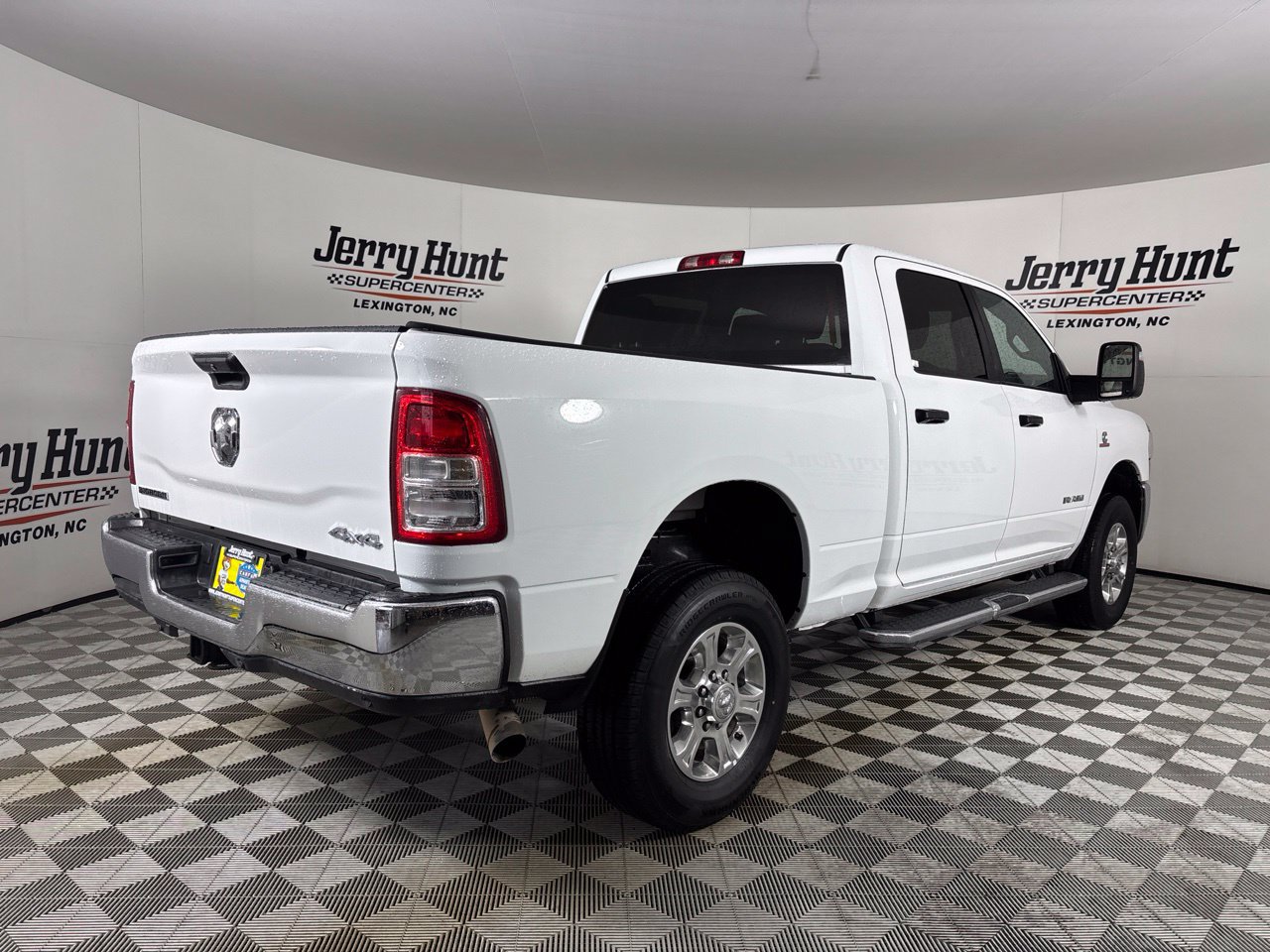 Used 2023 RAM 2500 Big Horn w/ Level 1 Equipment Group AWD/4WD image 4