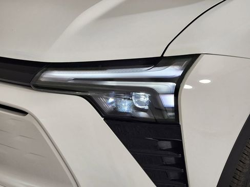 New 2026 Chevrolet Blazer EV LT image 9