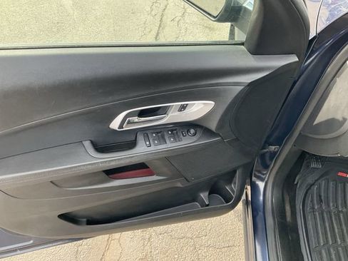 Used 2016 Chevrolet Equinox LTZ w/ Enhanced Convenience Package image 27