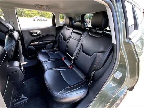 Used 2019 Jeep Compass Trailhawk w/ Leather Interior Group AWD/4WD image 22