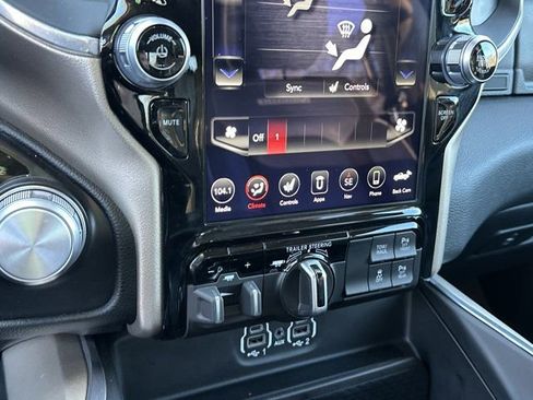 Used 2021 RAM 1500 Laramie image 35