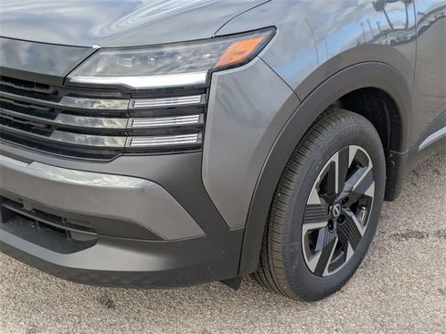 New 2026 Nissan Kicks SV w/ SV Premium Package image 9