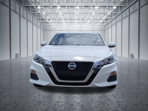 Used 2020 Nissan Altima 2.5 S FWD image 2