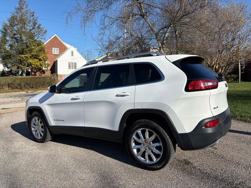 Used 2016 Jeep Cherokee Limited w/ Luxury Group image 6