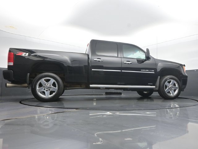 Used 2014 GMC Sierra 2500 Denali w/ Snow Plow Prep Package AWD/4WD image 49