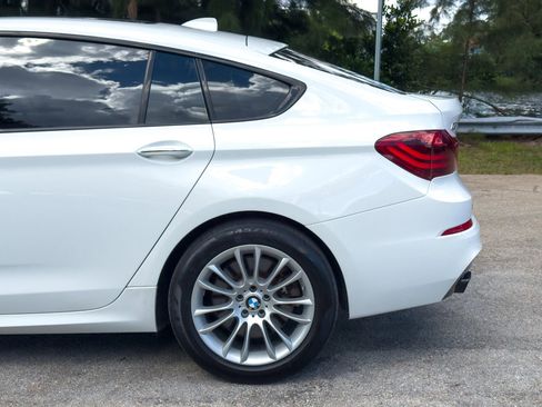 Used 2016 BMW 550i Gran Turismo xDrive image 29