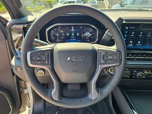 New 2026 Chevrolet Silverado 2500 ZR2 AWD/4WD image 26