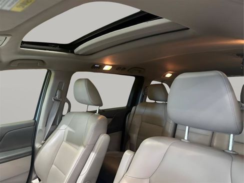 Used 2014 Honda Odyssey EX-L image 12