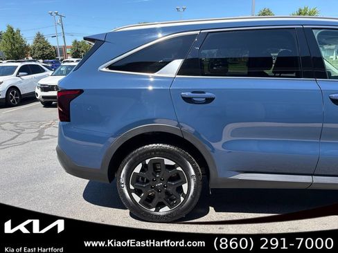 Used 2026 Kia Sorento S w/ S Panoramic Sunroof Package AWD/4WD image 7