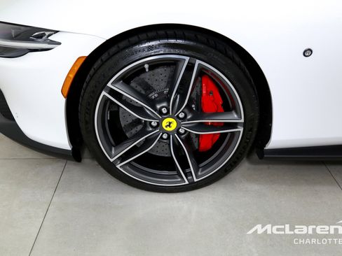 Used 2022 Ferrari Roma image 30