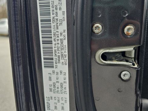 Used 2014 RAM 1500 Express image 3