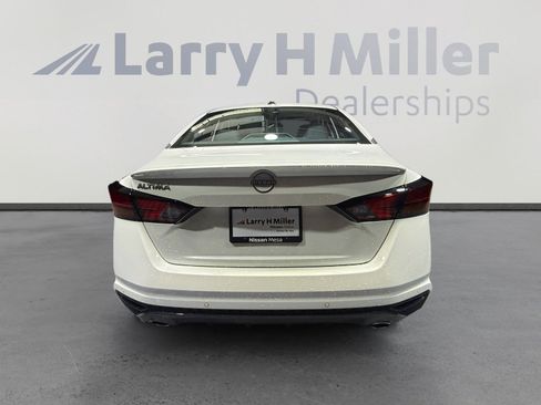 New 2026 Nissan Altima 2.5 SV image 4