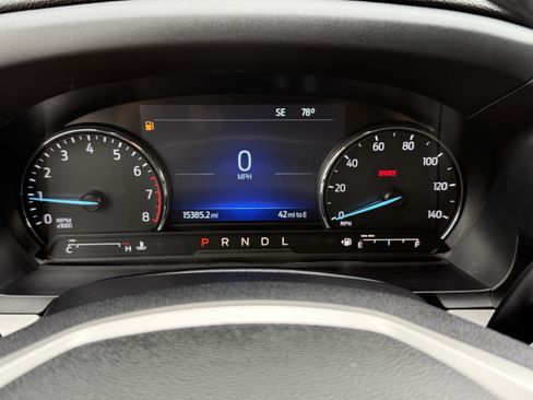 Used 2023 Ford Explorer XLT w/ Equipment Group 202A AWD/4WD image 27