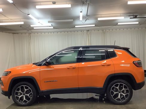New 2026 Jeep Compass Limited image 11
