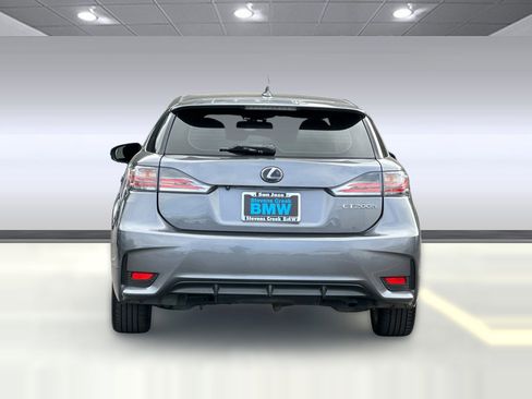 Used 2017 Lexus CT 200h w/ Navigation System Package image 10