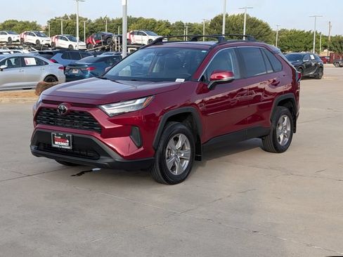 Certified 2025 Toyota RAV4 XLE w/ Convenience Package FWD image 10