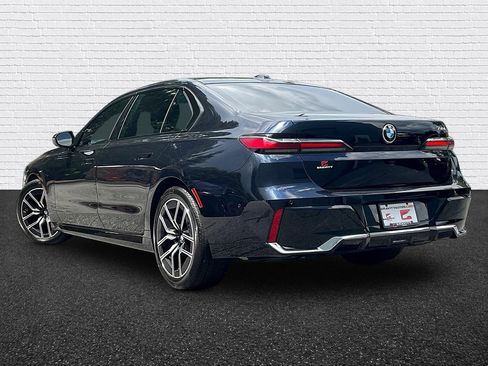 Used 2024 BMW 740i RWD image 4