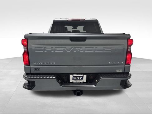 Used 2025 Chevrolet Silverado 1500 Custom image 11