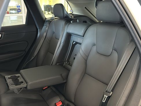 Used 2025 Volvo XC60 B5 Plus AWD/4WD image 26